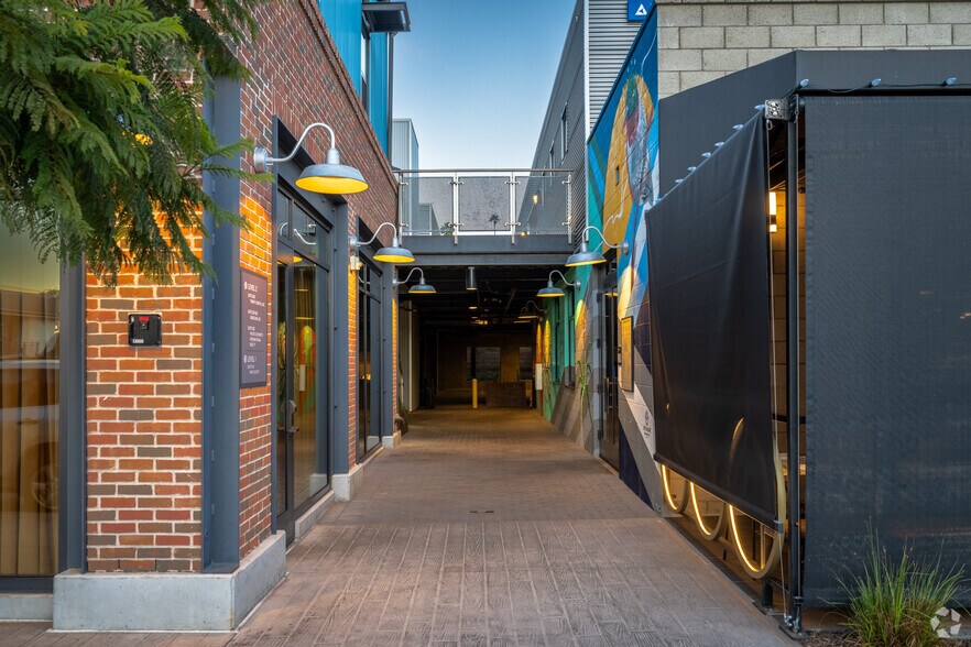 More Photos Of 330 S Cedros Ave, Solana Beach Apartments For Lease