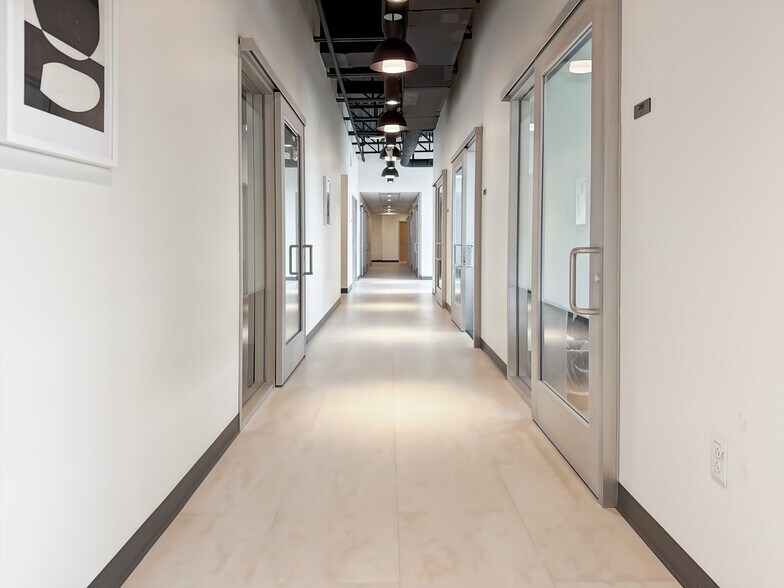 More Photos Of 1225 W 25th St, Norfolk Coworking Space