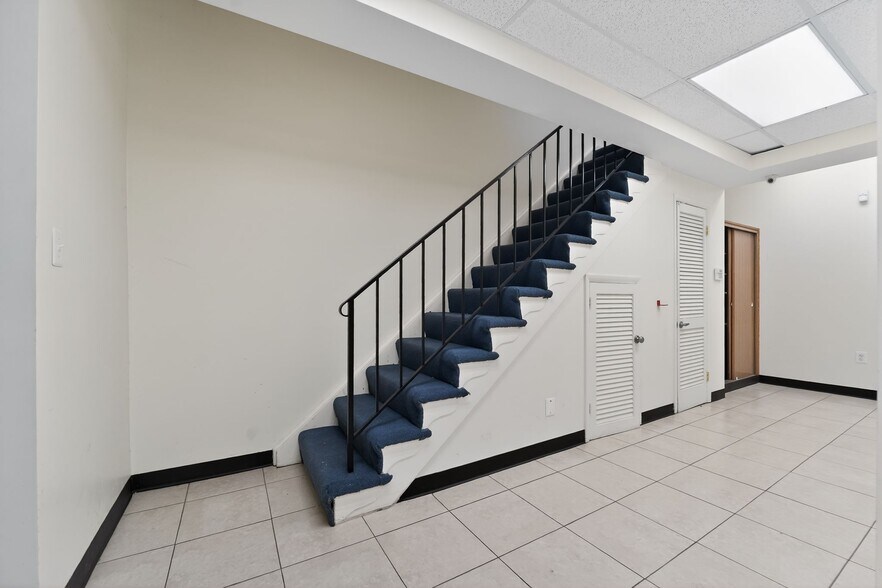 More Photos Of 3608 Milford Mill Rd, Windsor Mill Bank For Lease