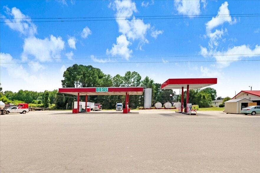 More Photos Of 9610 US Highway 70 E, Princeton Storefront For Sale