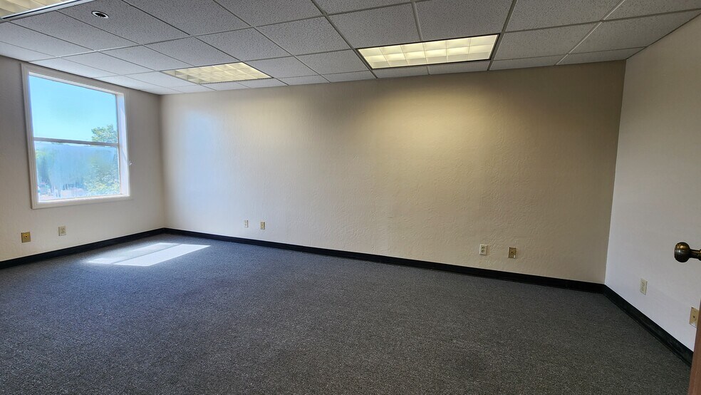 More Photos Of 1199 B St, Hayward Storefront Retail Office For Lease