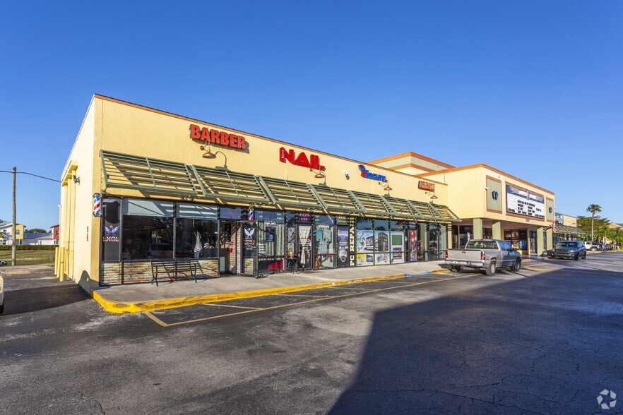 More Photos Of 2215-2275 Winkler Ave, Fort Myers Unknown For Lease