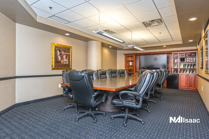 More Photos Of 771 Corporate Dr, Lexington Office For Lease