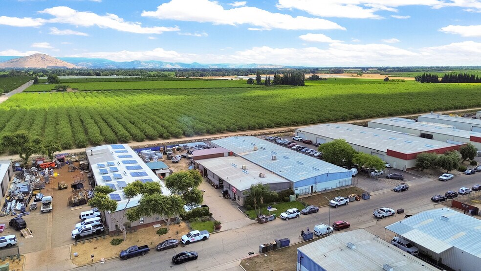 More Photos Of 1848 Industrial Way, Sanger Warehouse For Lease