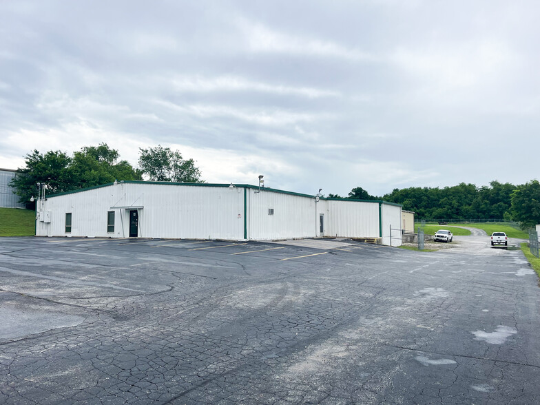 Primary Photo Of 1630 N Eldon Ave, Springfield Warehouse For Sale