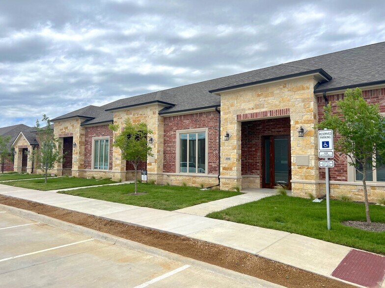 More Photos Of 400 Stonebrook Pky, Frisco Office For Sale