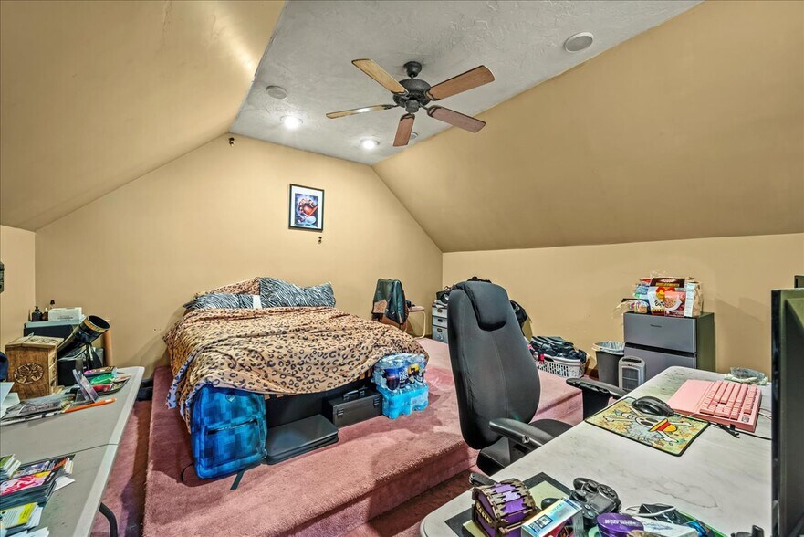 More Photos Of 750 Boulevard Ave, Dickson City Bar For Sale