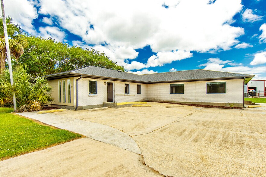 Primary Photo Of 4924 Highway 311, Houma Medical For Sale
