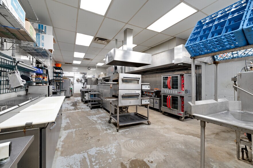 More Photos Of 8336 TX 570, San Angelo Restaurant For Sale