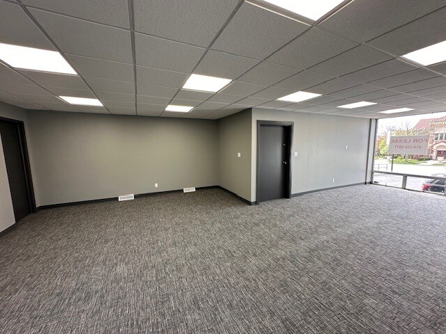 More Photos Of 3610 N Oakland Ave, Milwaukee Office For Lease
