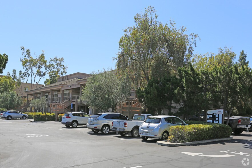 More Photos Of 7183-7189 Navajo Rd, San Diego Office For Lease