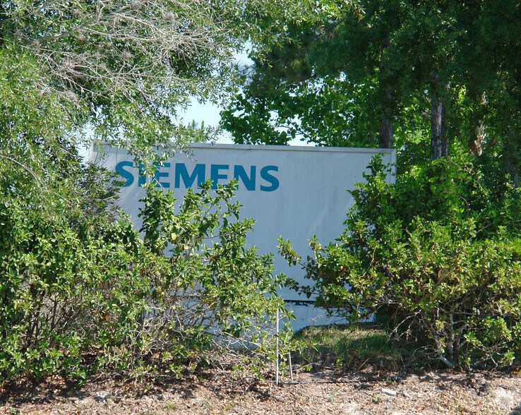 More Photos Of 396 Rinehart Rd, Lake Mary Office For Lease