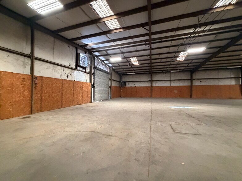 More Photos Of 2367 Rockaway Industrial Blvd, Conyers Industrial For Lease