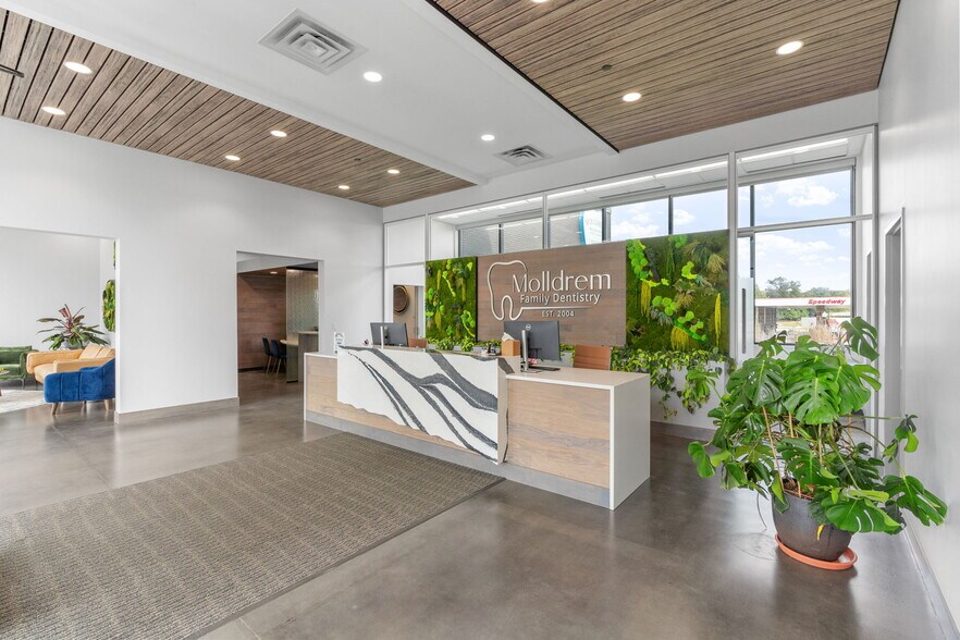 More Photos Of 18389 Orchard Trl, Lakeville Medical For Lease