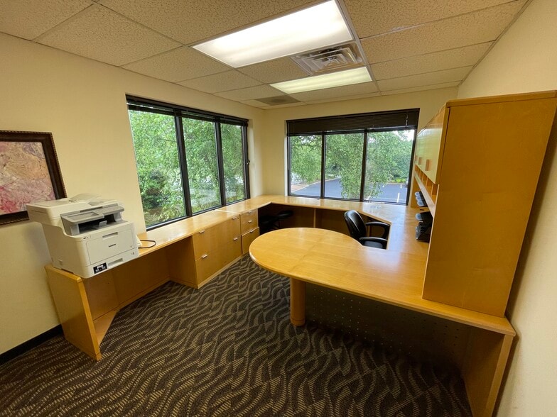 More Photos Of 12 Interchange Blvd, Greenville Office For Lease