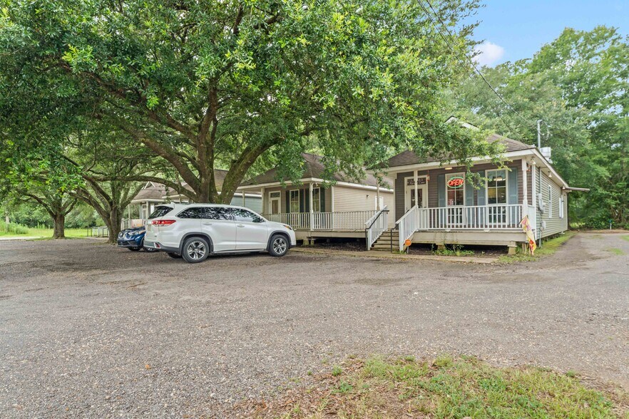 More Photos Of 53517 Harvest Ln, Loranger Office For Sale