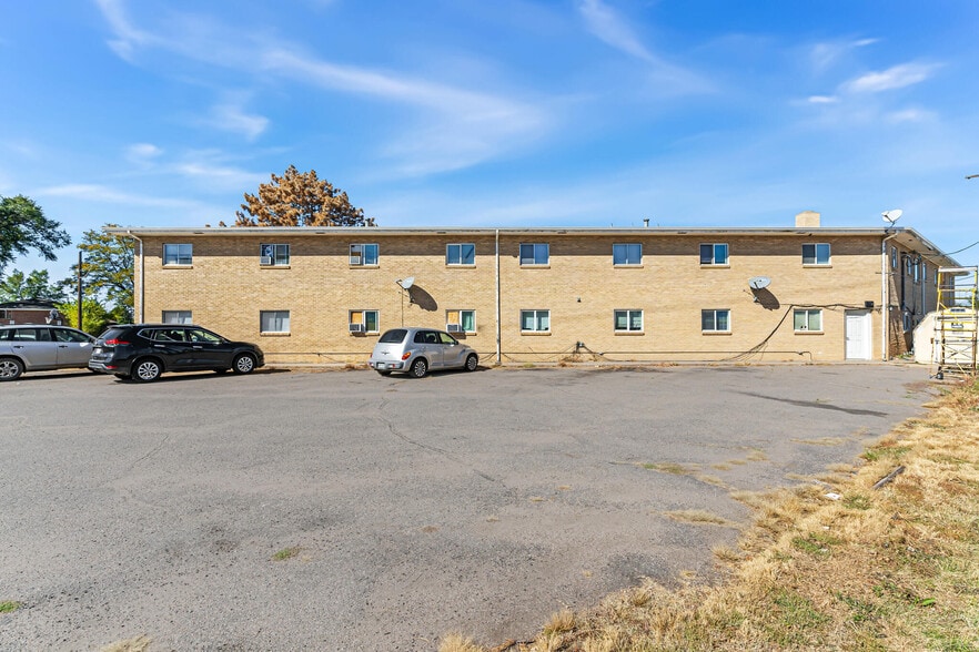 More Photos Of 2435-2459 W 11th St, Greeley Apartments For Sale