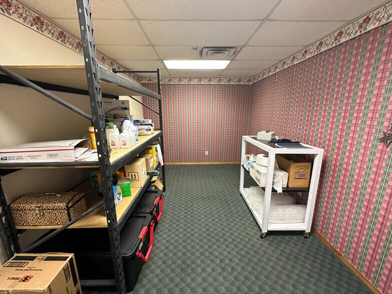 More Photos Of 20075 Malone Rd, Tecumseh Warehouse For Sale