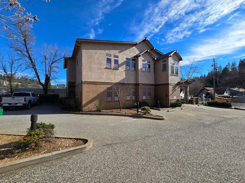 More Photos Of 406-412 E Main St, Grass Valley Office For Lease