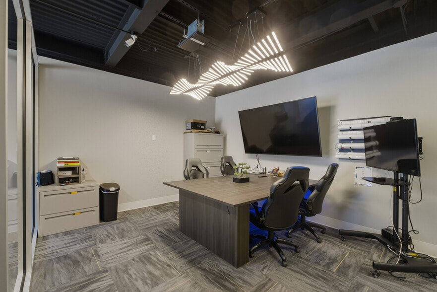 More Photos Of 3468 Hancock St, San Diego Warehouse For Sale