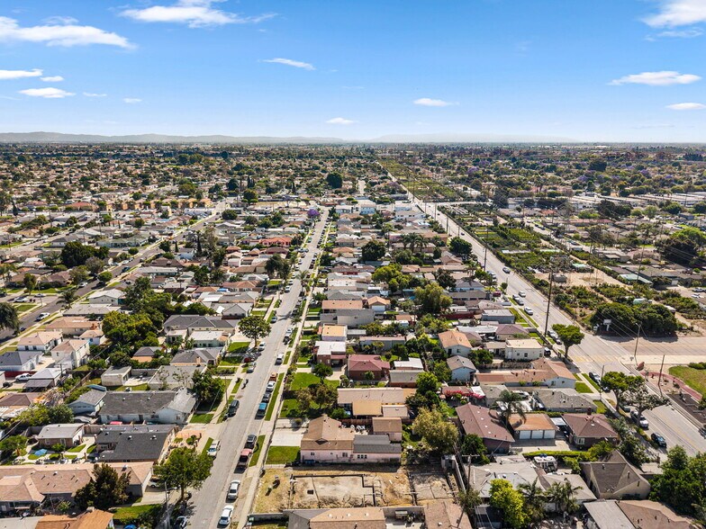 More Photos Of 1114 E Glencoe St, Compton Land For Sale
