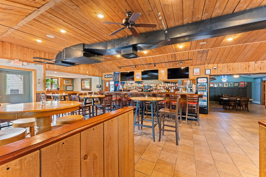 More Photos Of 2582 State Highway 7, Bainbridge Restaurant For Sale