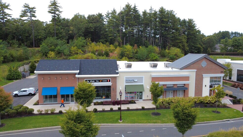 More Photos Of 21 Ensign Dr, Avon Unknown For Lease