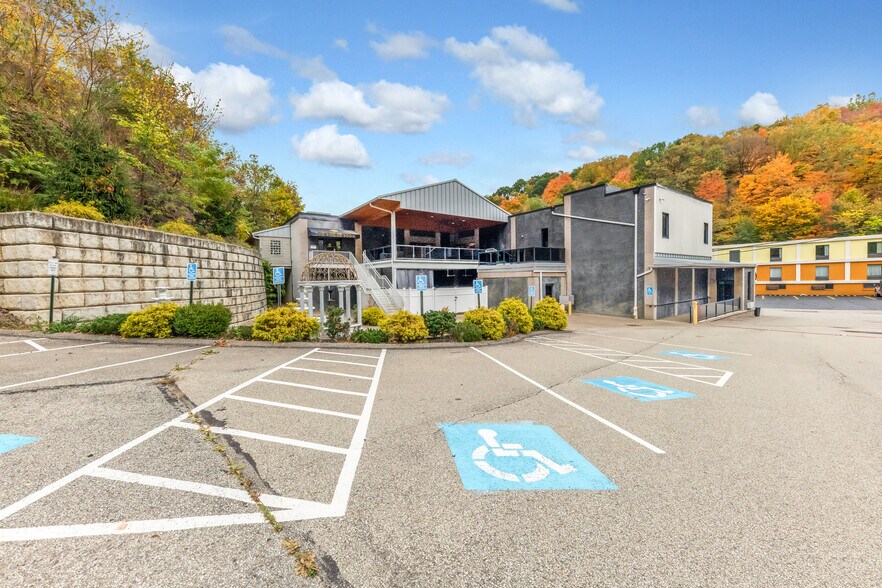 More Photos Of 1070 Baknsville Ave, Pittsburgh Lodge Meeting Hall For Sale