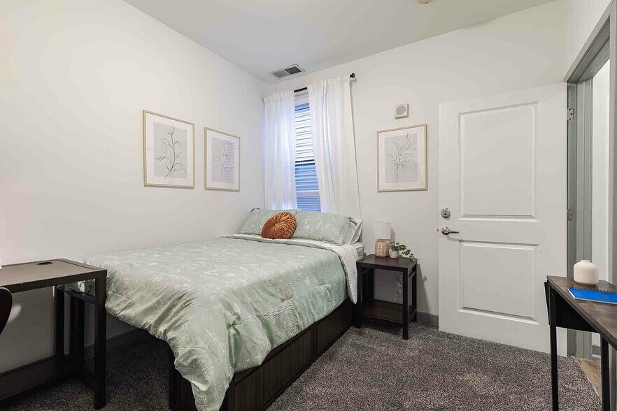 More Photos Of 8150 Baltimore Ave, College Park Apartments For Lease