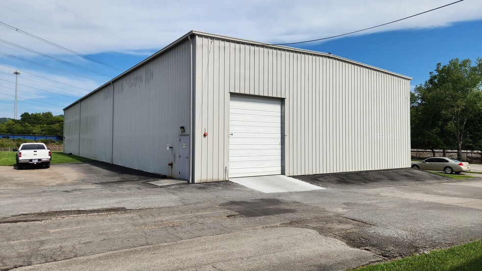 More Photos Of 2661 Byington Solway Rd, Knoxville Warehouse For Lease