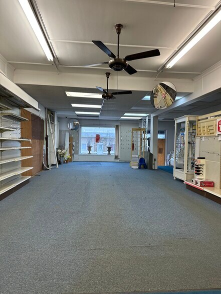 More Photos Of 636 Ringwood Ave, Wanaque Storefront Retail Office For Lease