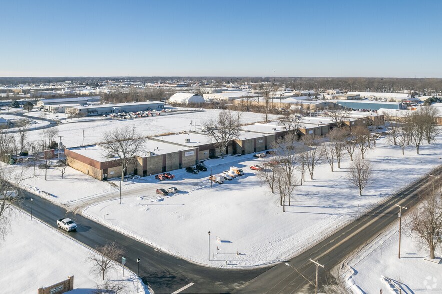 More Photos Of 6501-6561 Angola Rd, Holland Light Manufacturing For Lease