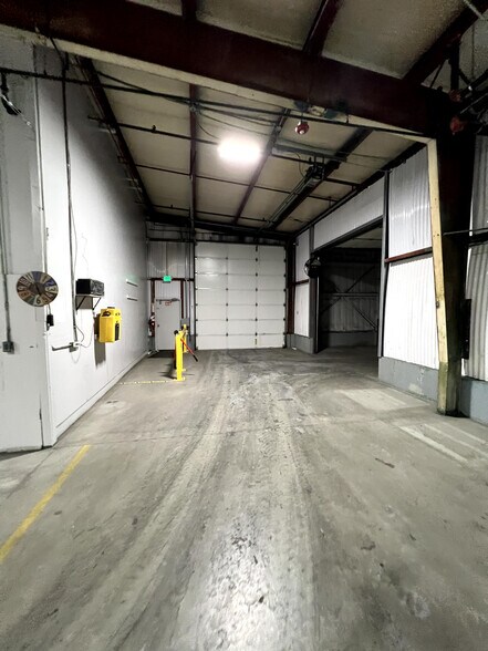 More Photos Of 1994 Highland Ave E, Twin Falls Warehouse For Lease