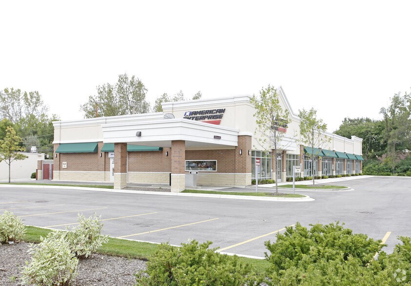 More Photos Of 1000-1050 Geneva Rd, Wheaton General Retail For Sale