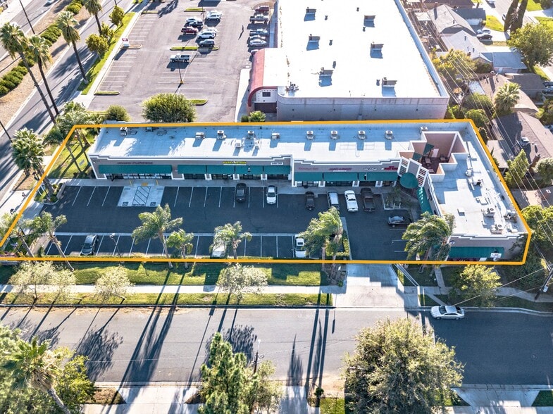 More Photos Of 10759 Magnolia Ave, Riverside Unknown For Lease