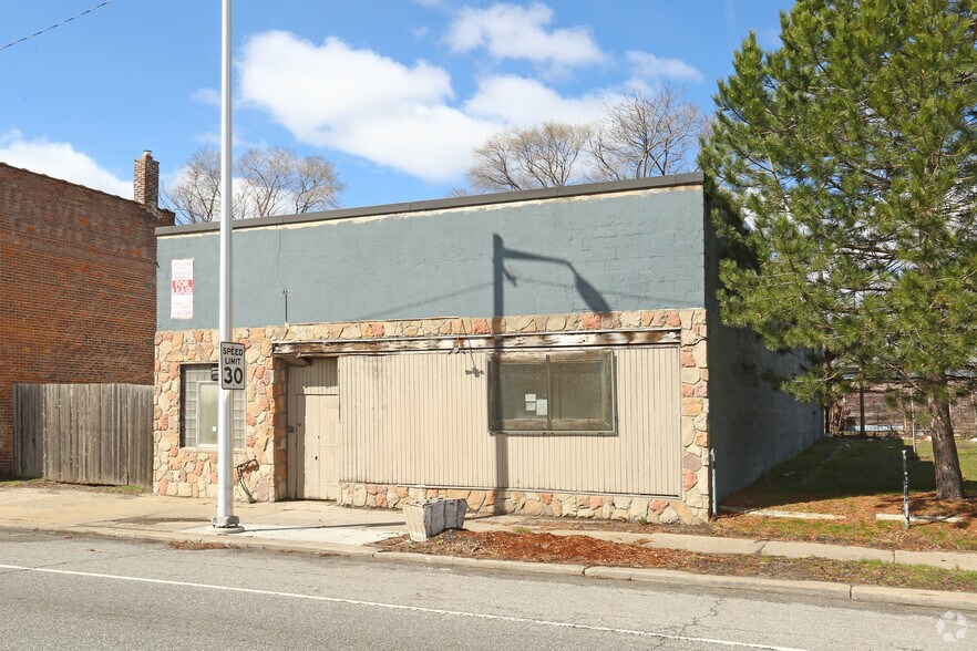 More Photos Of 16539 Livernois Ave, Detroit Medical For Lease