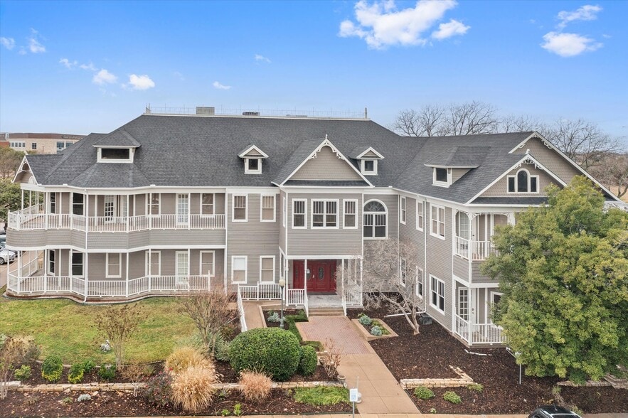 More Photos Of 6800 Heritage Pky, Rockwall Medical For Lease