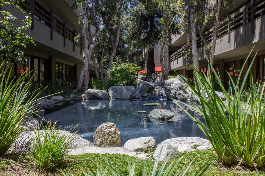 More Photos Of 1370 N Brea Blvd, Fullerton Office For Lease