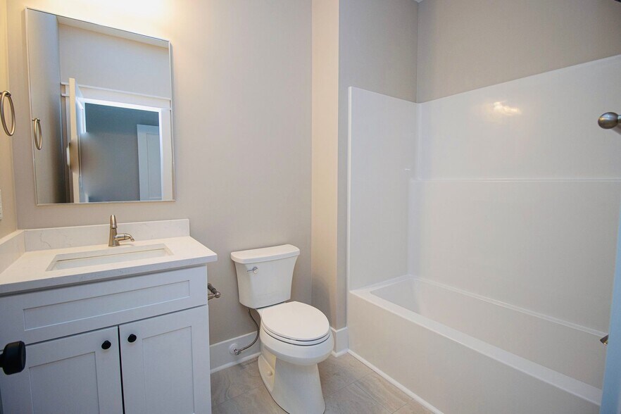 More Photos Of 1121 Olympia Ave, Columbia Multifamily For Sale