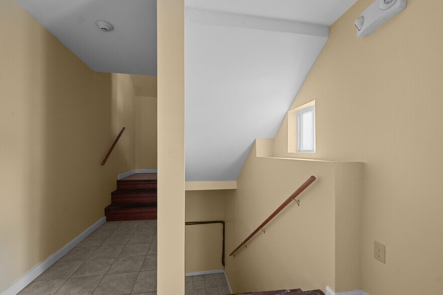 More Photos Of 569 Winthrop St, Rehoboth General Retail For Sale