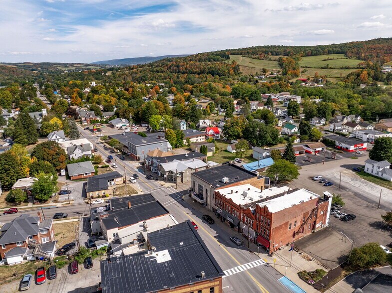 More Photos Of 23 W Main St, Canton Flex For Sale