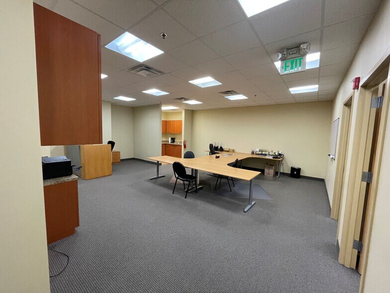 More Photos Of 909 Ridgebrook Rd, Sparks Medical For Sale