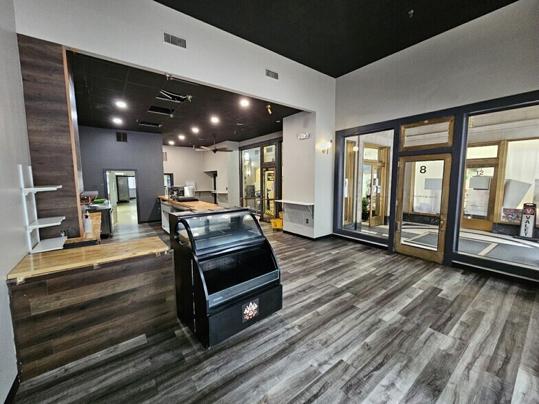 More Photos Of 10 Park Pl S, Atlanta Office For Sale