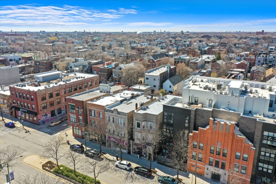 More Photos Of 1056 N Ashland Ave, Chicago Storefront Retail Residential For Lease