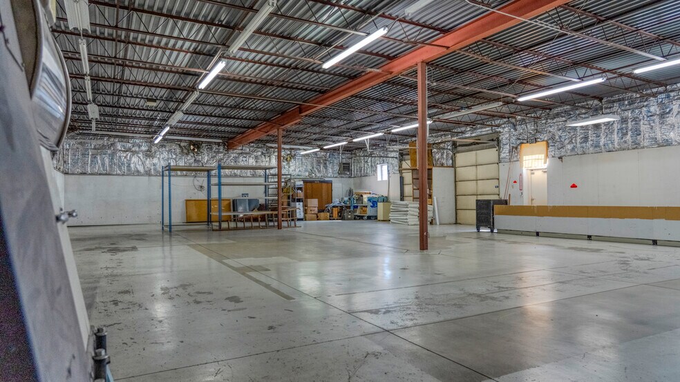 More Photos Of 2737 W 2nd Ave, Denver Warehouse For Lease