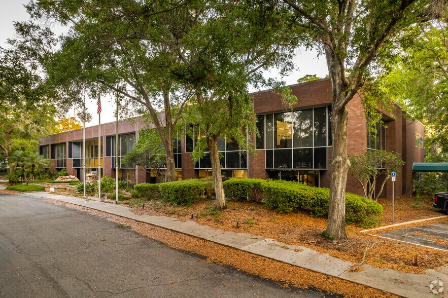 More Photos Of 2601 Westhall Ln, Maitland Office For Lease