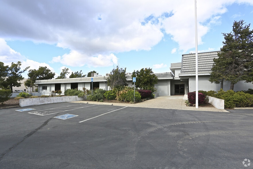 Primary Photo Of 19 Davis Dr, Belmont Office For Lease