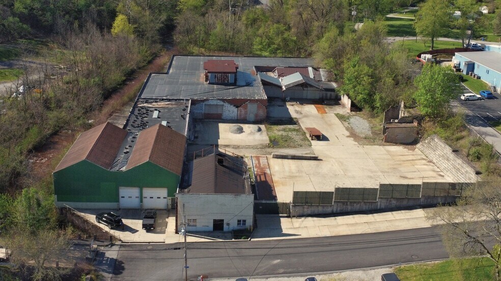 More Photos Of 10830 Glass St, North Huntingdon Warehouse For Lease