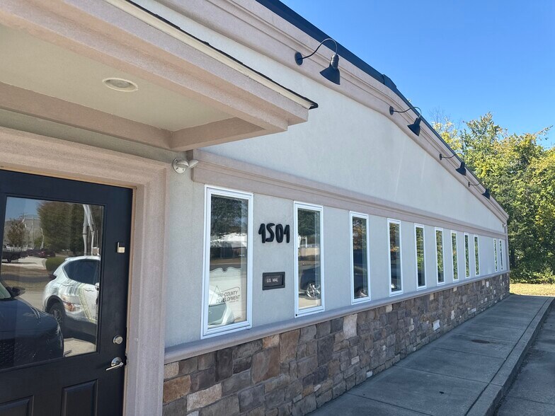Primary Photo Of 1501 Industrial Hwy, Cinnaminson Warehouse For Lease