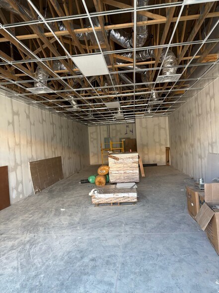 More Photos Of 1815 US-45 byp, Jackson General Retail For Lease